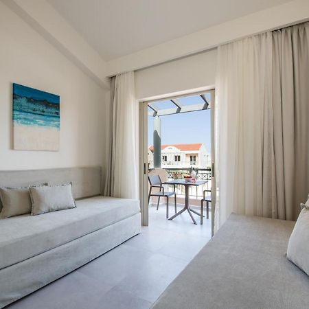 Lotus Hotel Apartments Като Дарацо Екстериор снимка