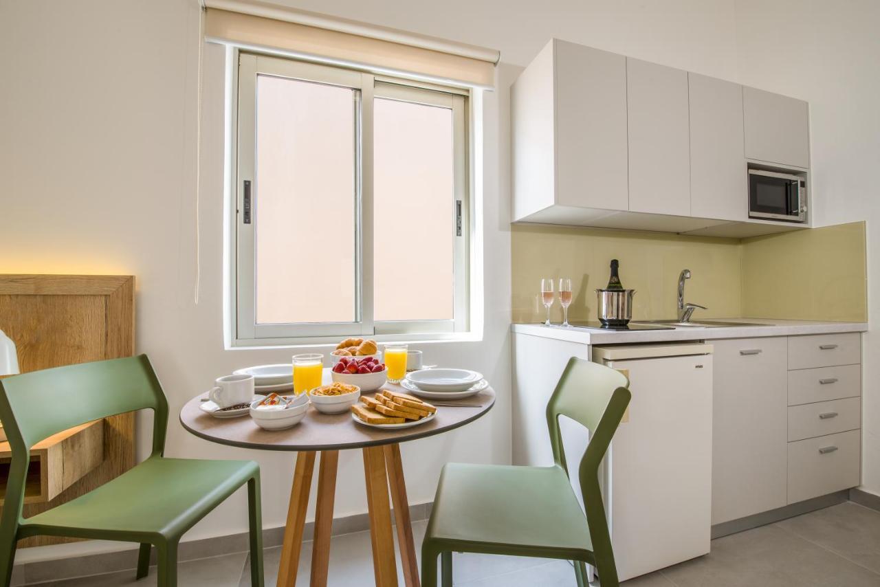 Lotus Hotel Apartments Като Дарацо Стая снимка