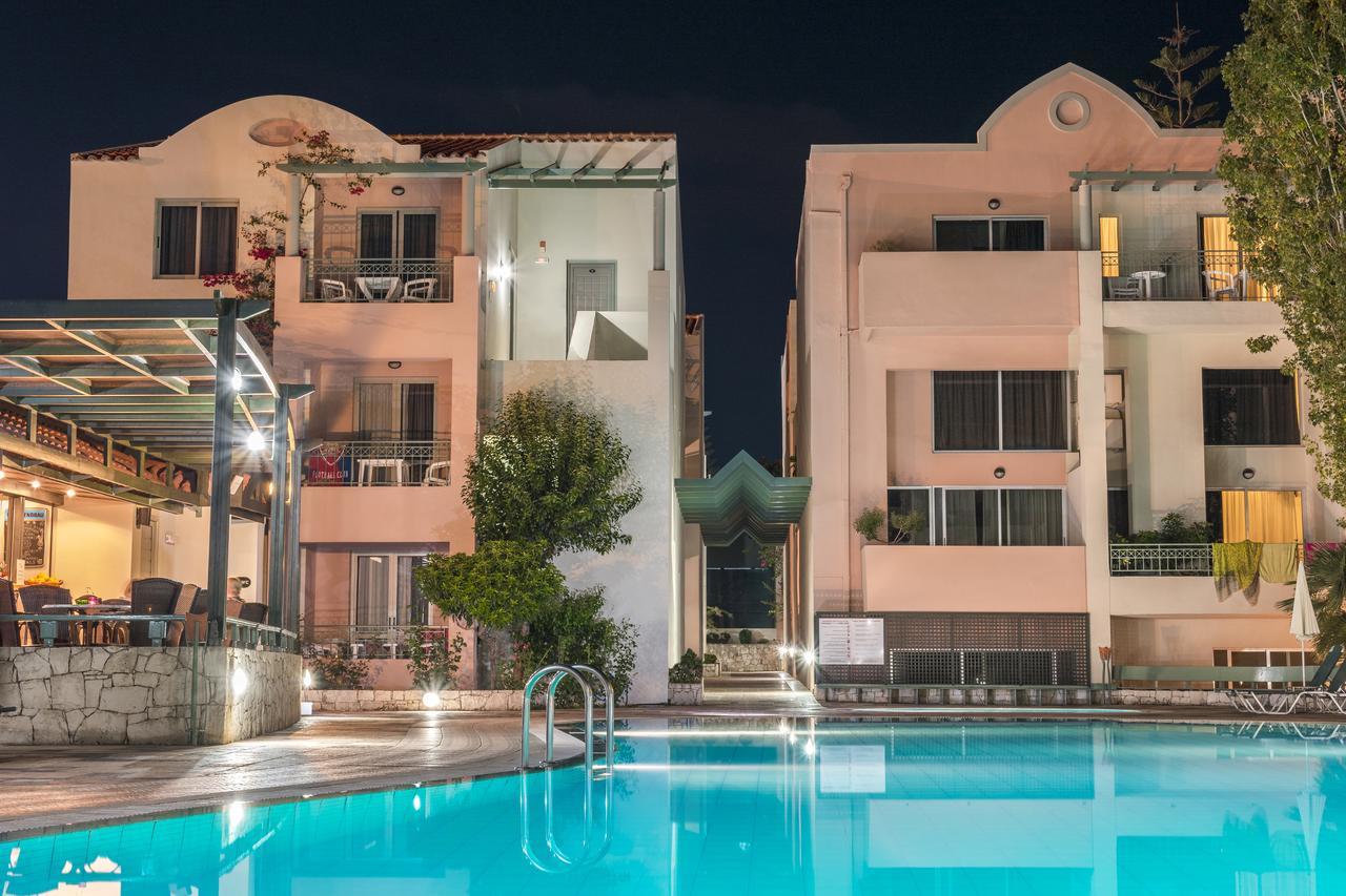 Lotus Hotel Apartments Като Дарацо Екстериор снимка