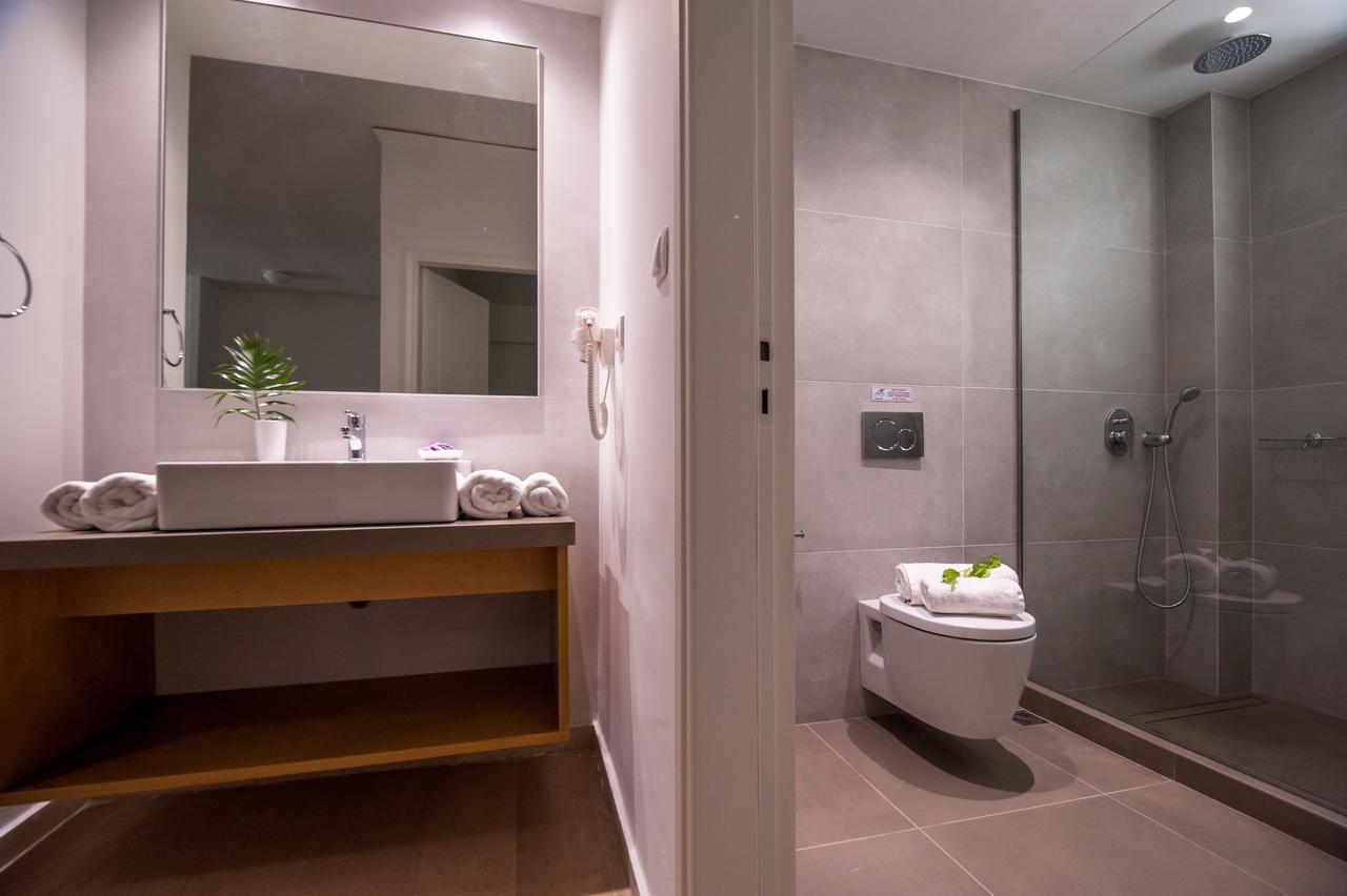 Lotus Hotel Apartments Като Дарацо Екстериор снимка