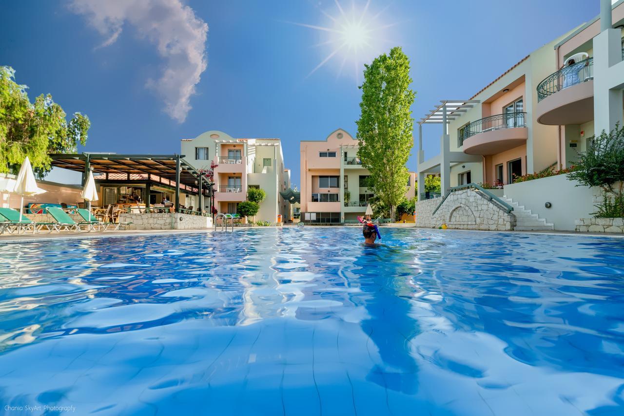 Lotus Hotel Apartments Като Дарацо Екстериор снимка